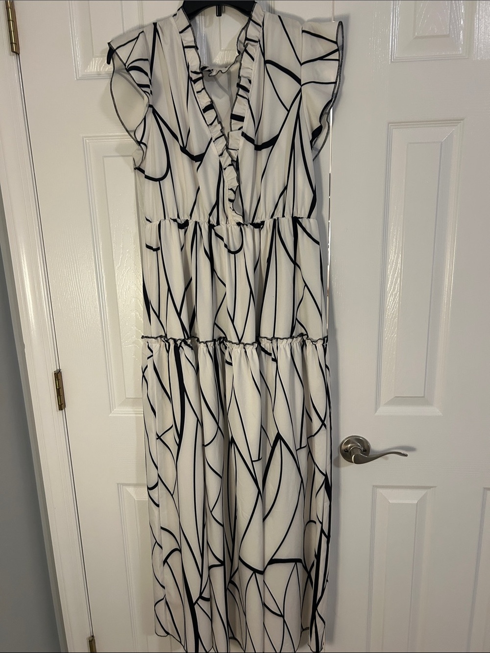 White & Black Patterned Tiered Maxi Dress - Sleeveless Ruffle V-Neck
